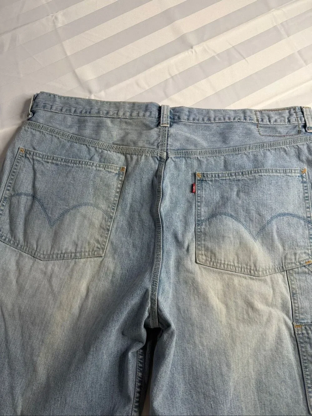 Levi’s Men’s Vintage Y2K Light Wash Carpenter Denim Shorts Size 42